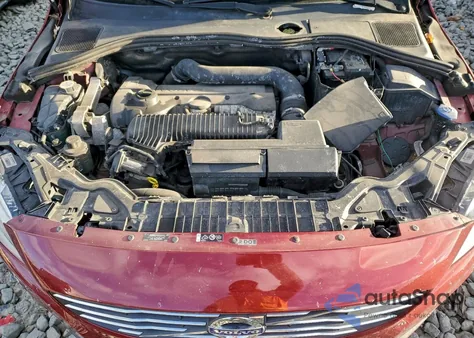 2015 Volvo S60 Premier z USA, uszkodzony, nr VIN YV1612TK7F1357950